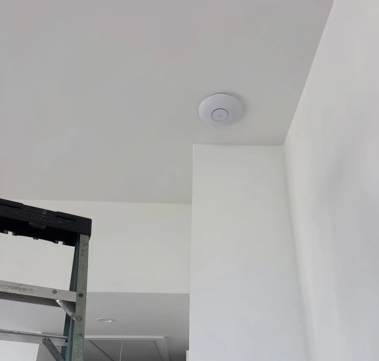 Een punt met een eigen kabel houdt de volle snelheid, ook op de verste plek