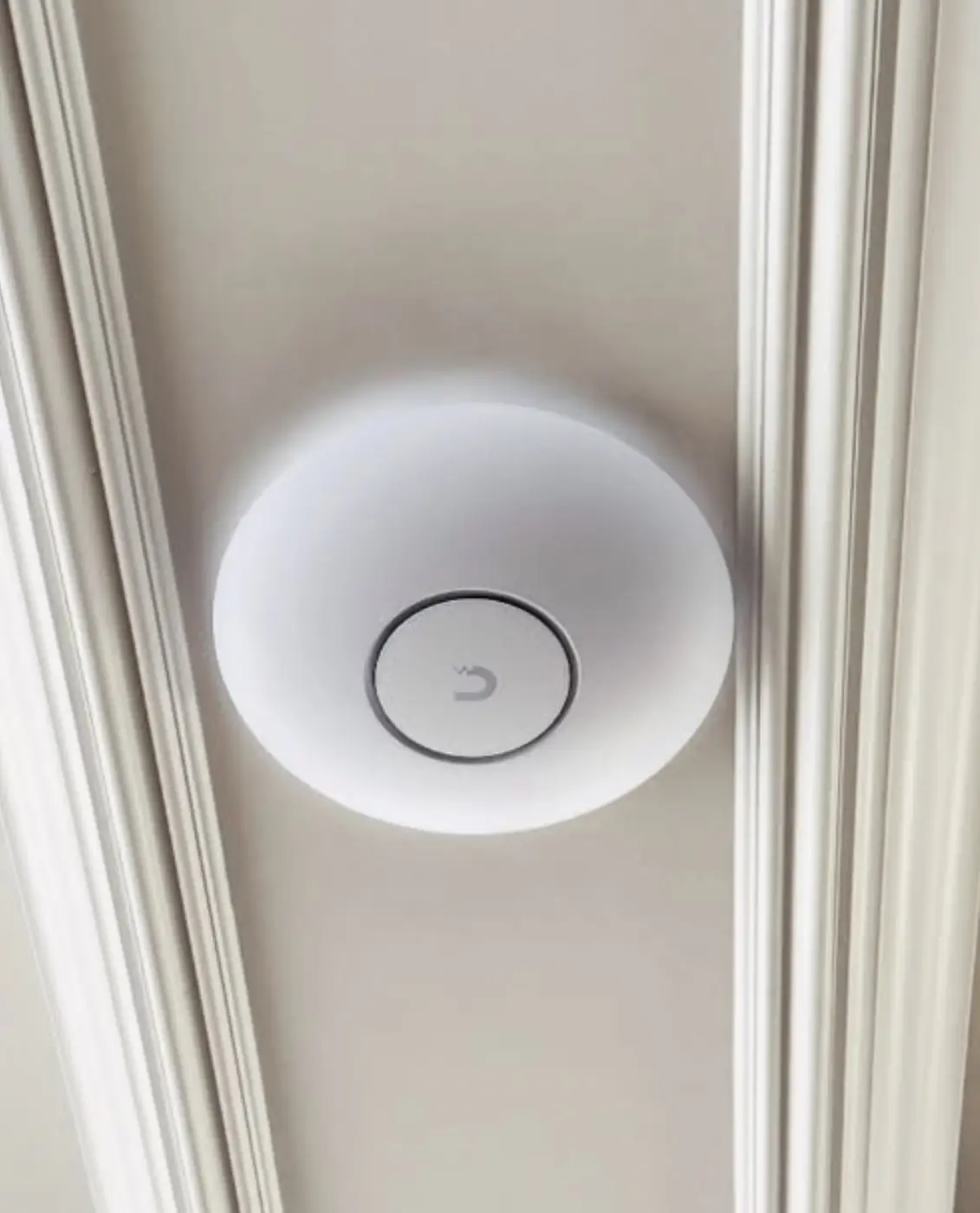 In een pand als dit gaat het niet om vermogen maar om waar de kabel langs mag